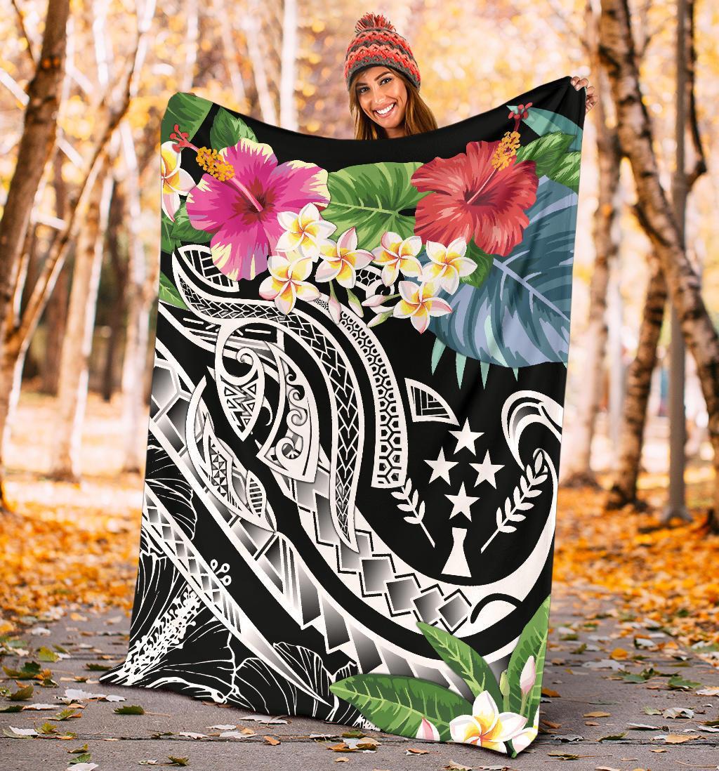 Kosrae Polynesian Premium Blanket - Summer Plumeria (Black) - Polynesian Pride
