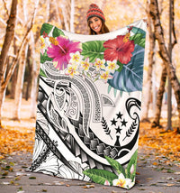 Kosrae Polynesian Premium Blanket - Summer Plumeria (White) - Polynesian Pride