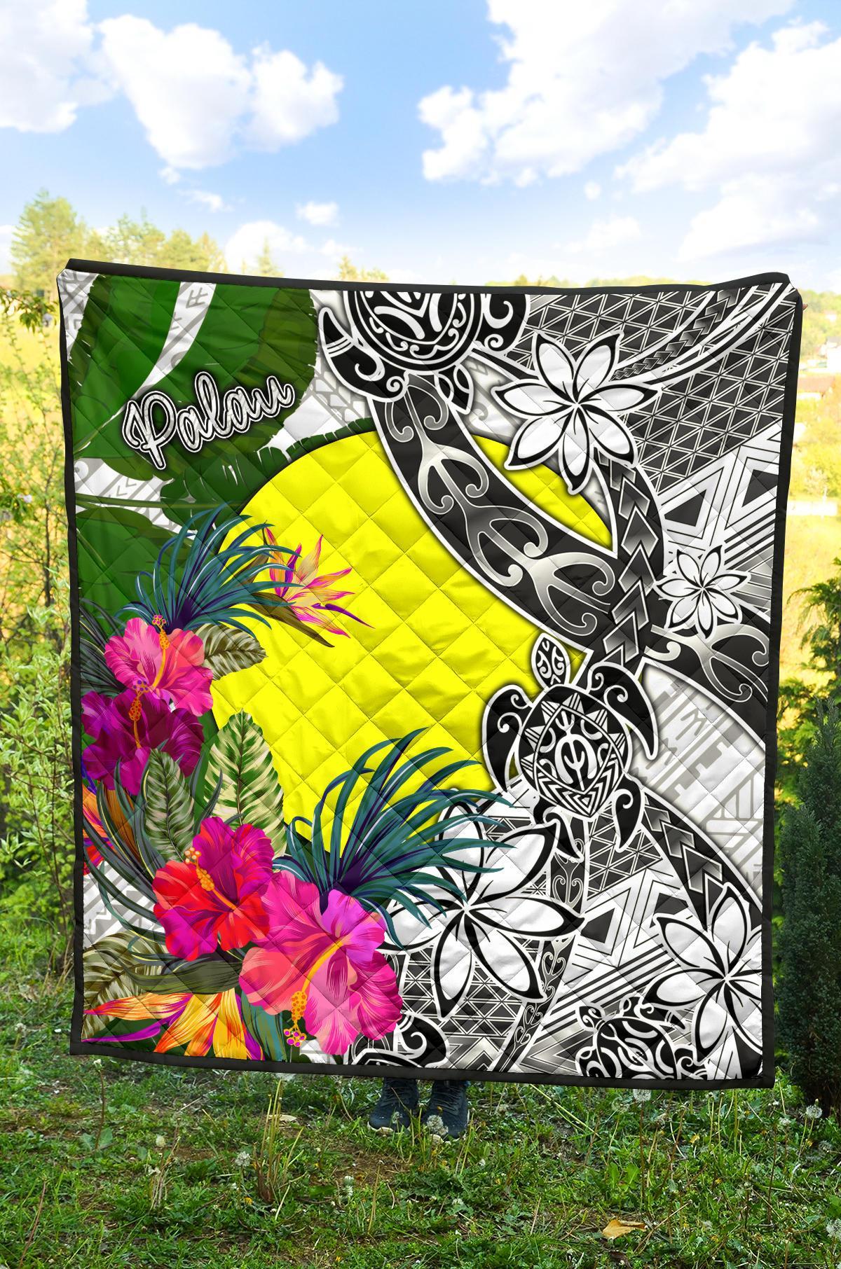 Palau Premium Quilt White - Turtle Plumeria Banana Leaf - Polynesian Pride