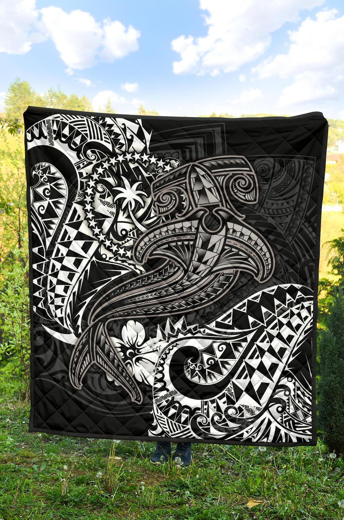 Chuuk Premium Quilt - White Shark Polynesian Tattoo - Polynesian Pride
