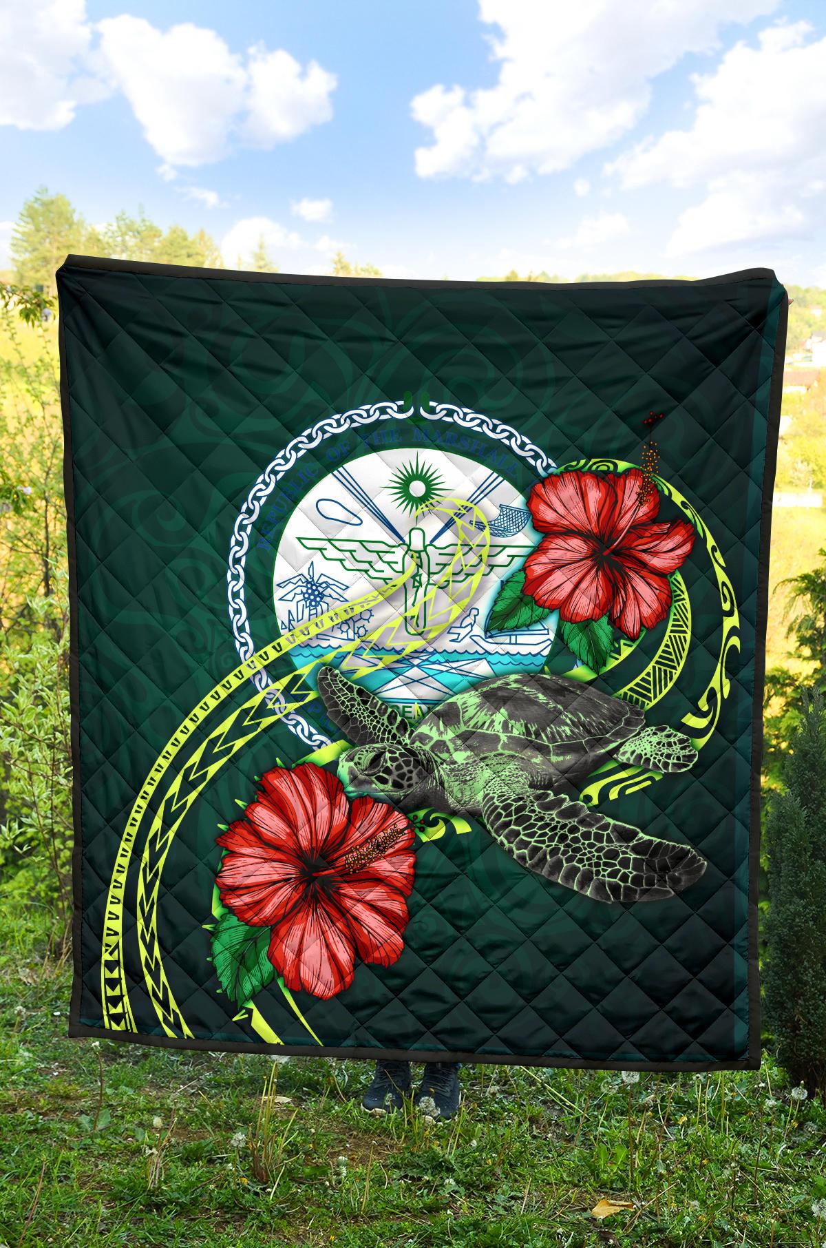 Marshall Polynesian Premium Quilt - Green Turtle Hibiscus - Polynesian Pride
