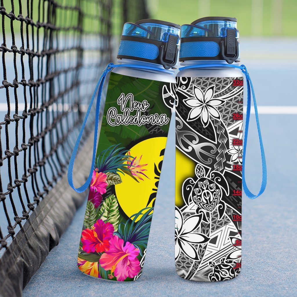 New Caledonia Hydro Tracking Bottle - Turtle Plumeria Banana Leaf - Polynesian Pride