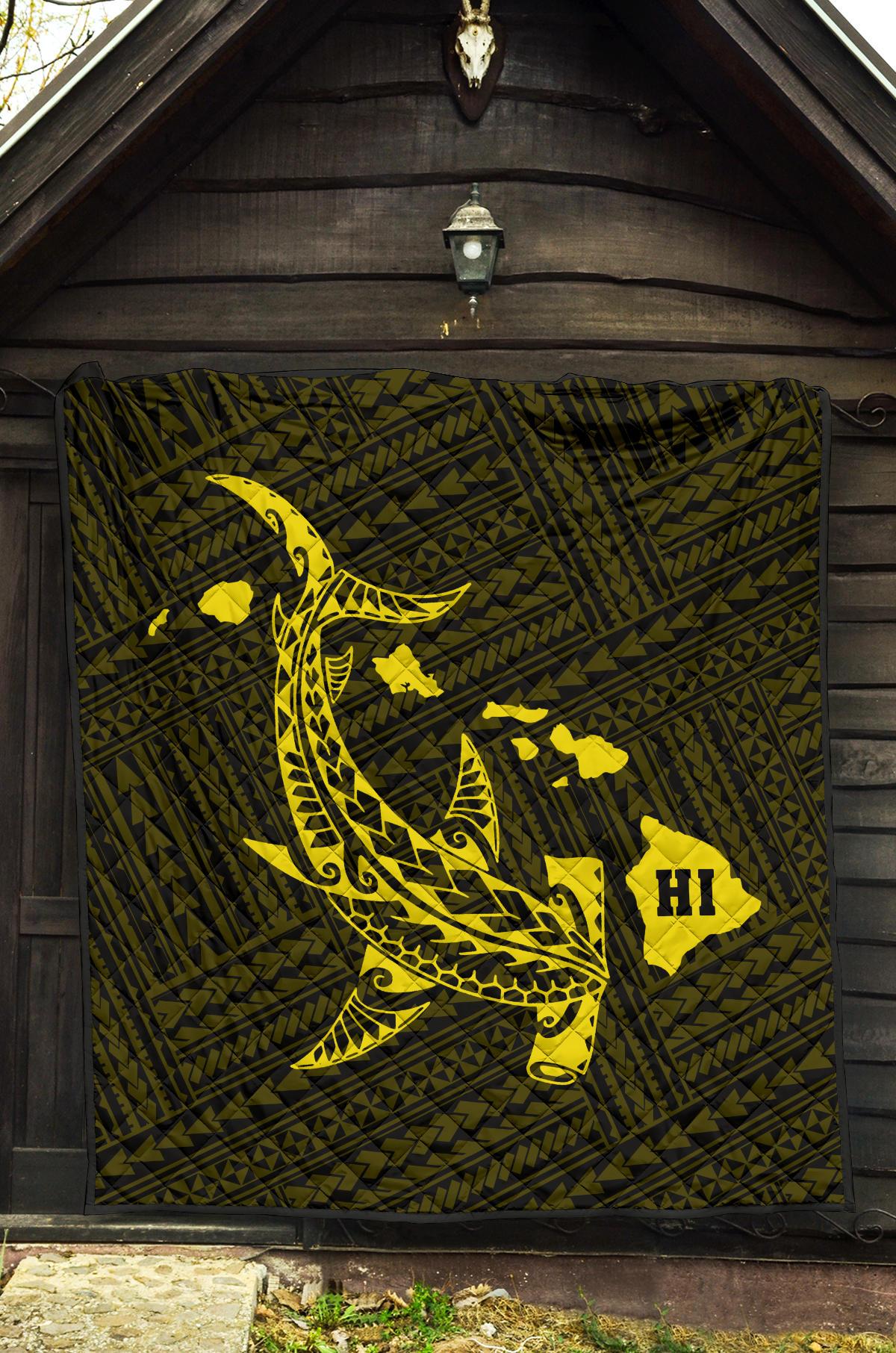 Hawaii Shark Yellow Polynesian Premium Quilt - Polynesian Pride