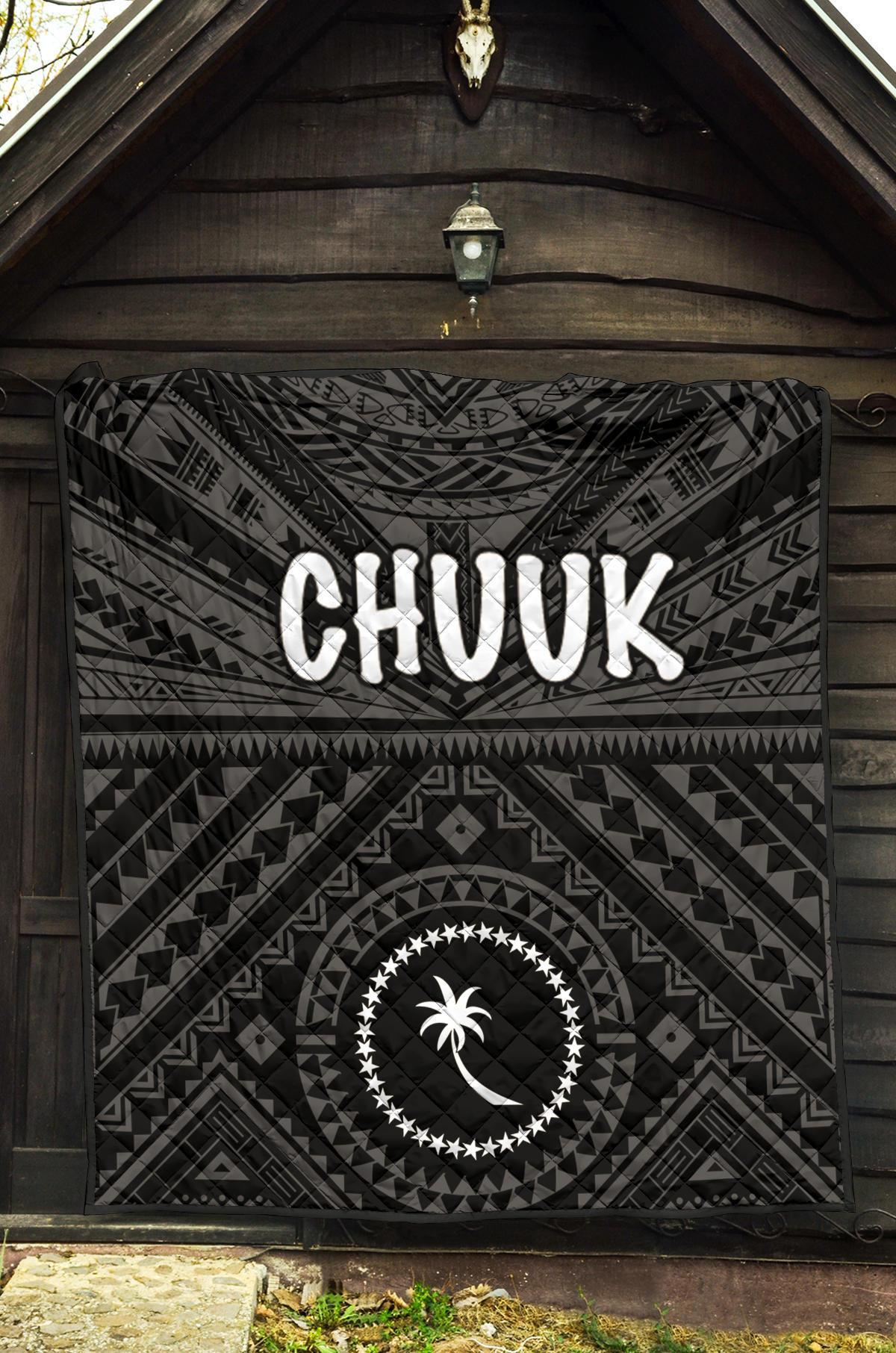 Chuuk Premium Quilt - Chuuk Seal With Polynesian Tattoo Style ( Black) - Polynesian Pride