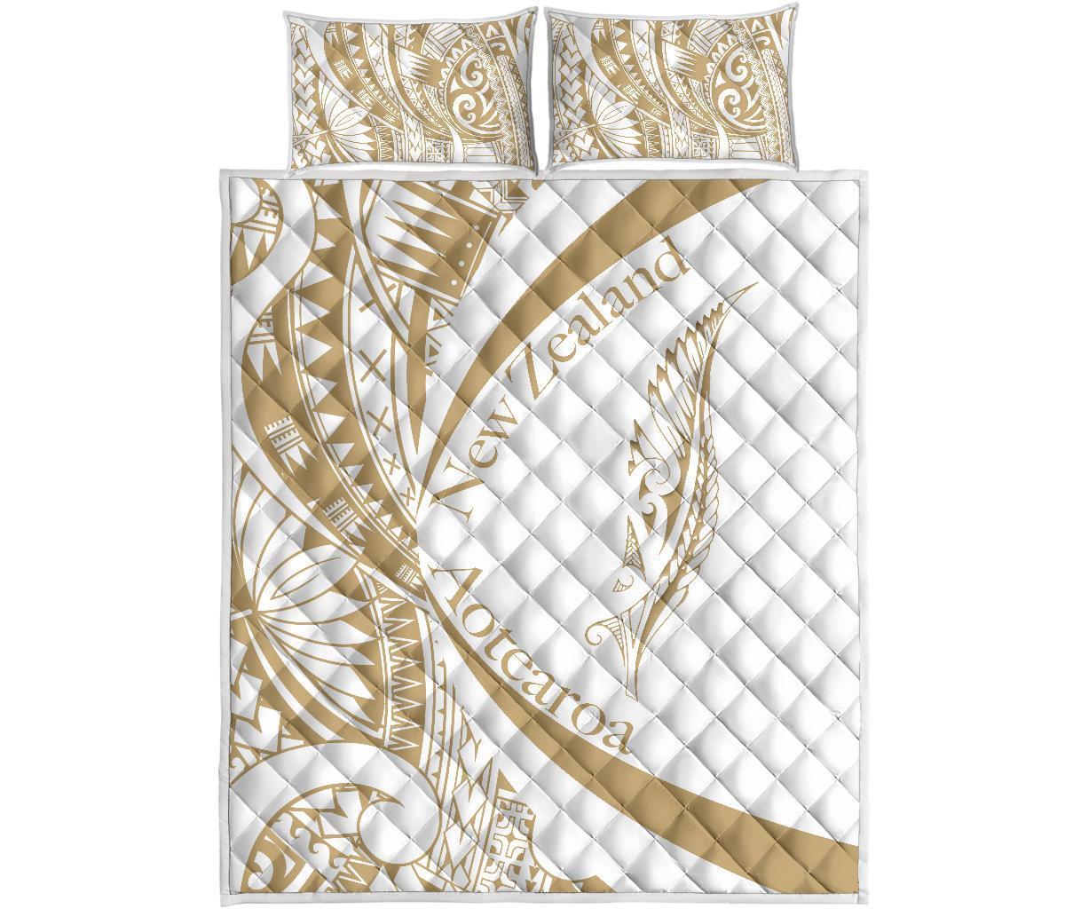 New Zealand Silver Fern Quilt Bed Set Maori Tattoo Circle Style - White White - Polynesian Pride