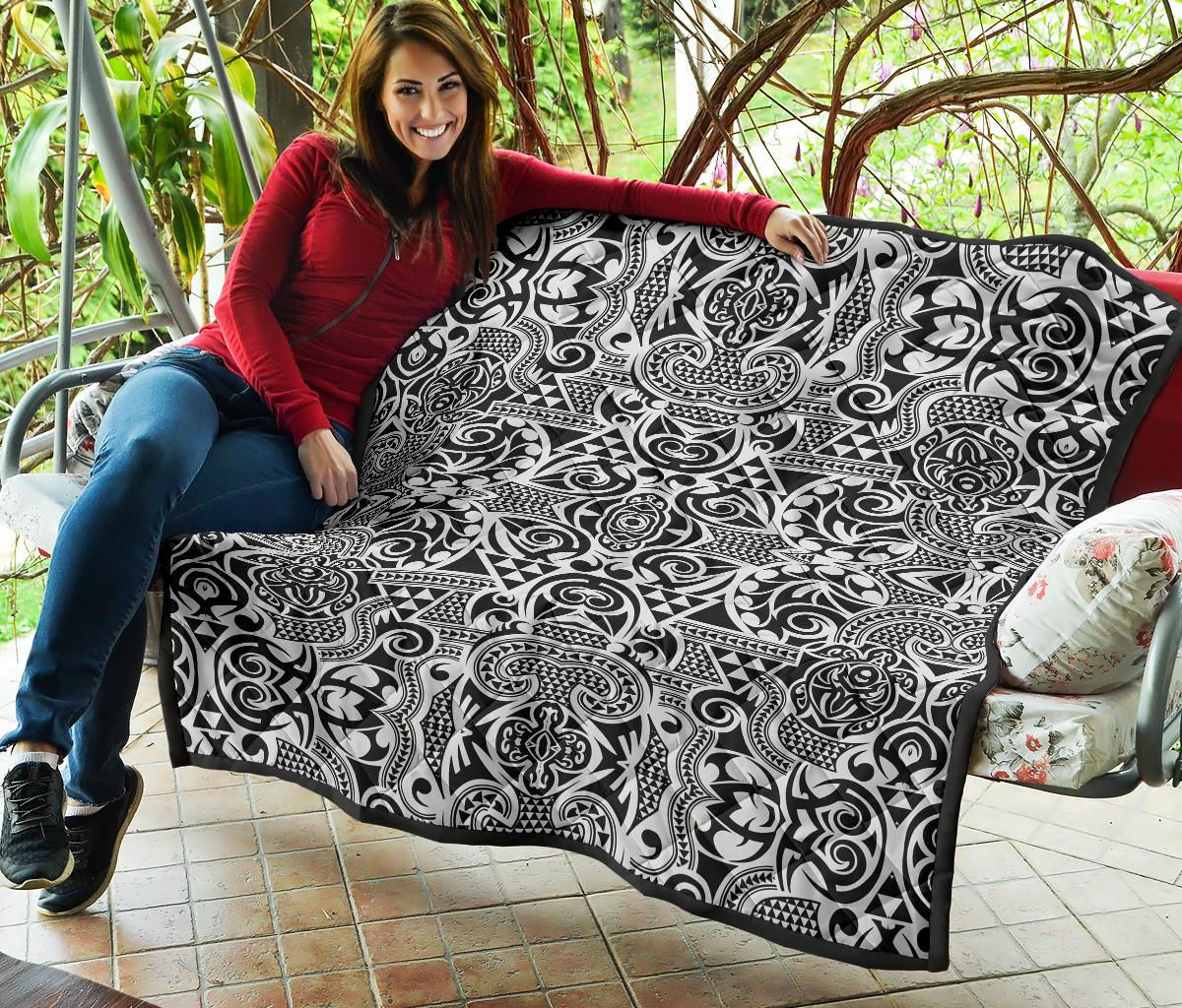 Polynesian Tribal Premium Quilt Black White - Polynesian Pride