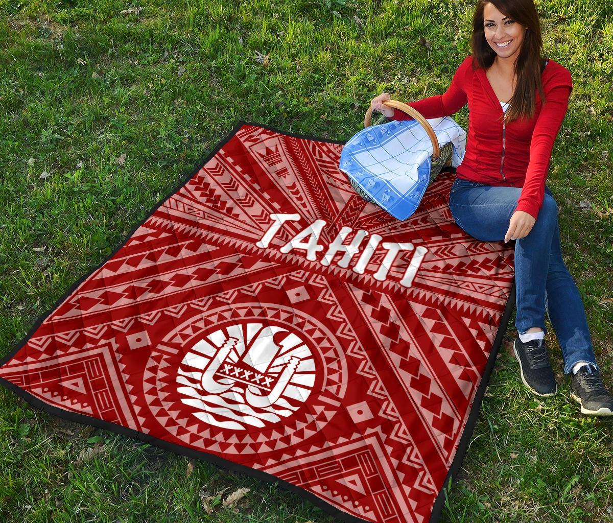 Tahiti Premium Quilt - Tahiti Seal In Polynesian Tattoo Style (Red) - Polynesian Pride