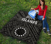 Cook Island Premium Quilt - Seal With Polynesian Tattoo Style ( Black) - Polynesian Pride
