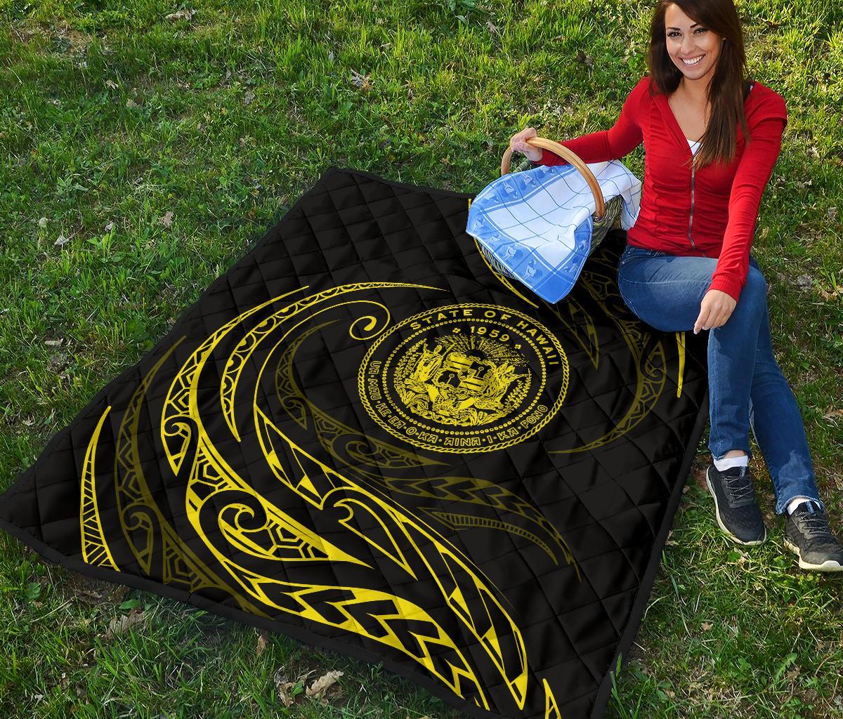 Hawaii Coat Of Arms Premium Quilt - Yellow - Frida Style - Polynesian Pride