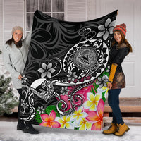 American Samoa Polynesian Premium Blanket - Turtle Plumeria (Black) - Polynesian Pride