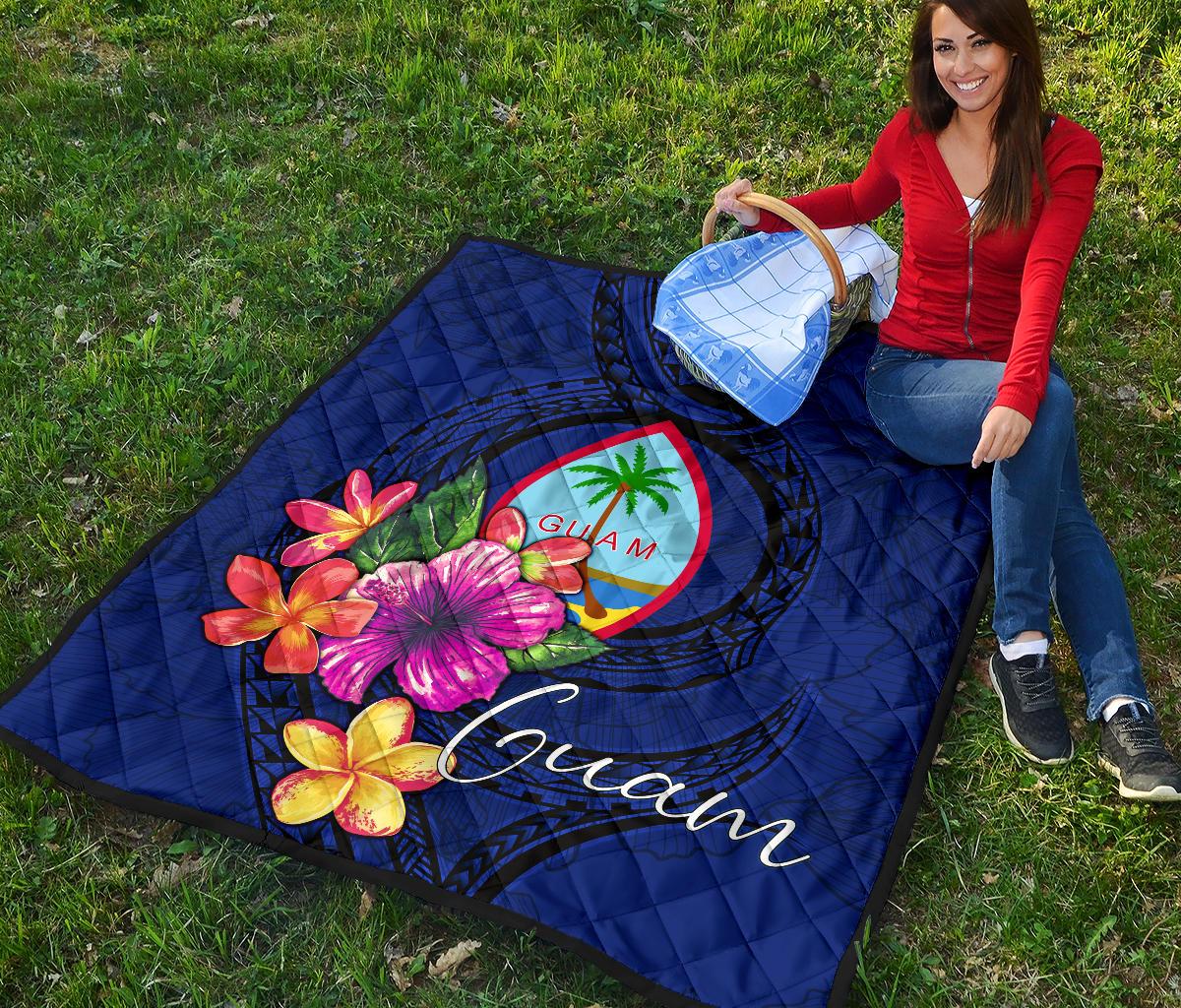 Guam Polynesian Premium Quilt - Floral With Seal Blue - Polynesian Pride