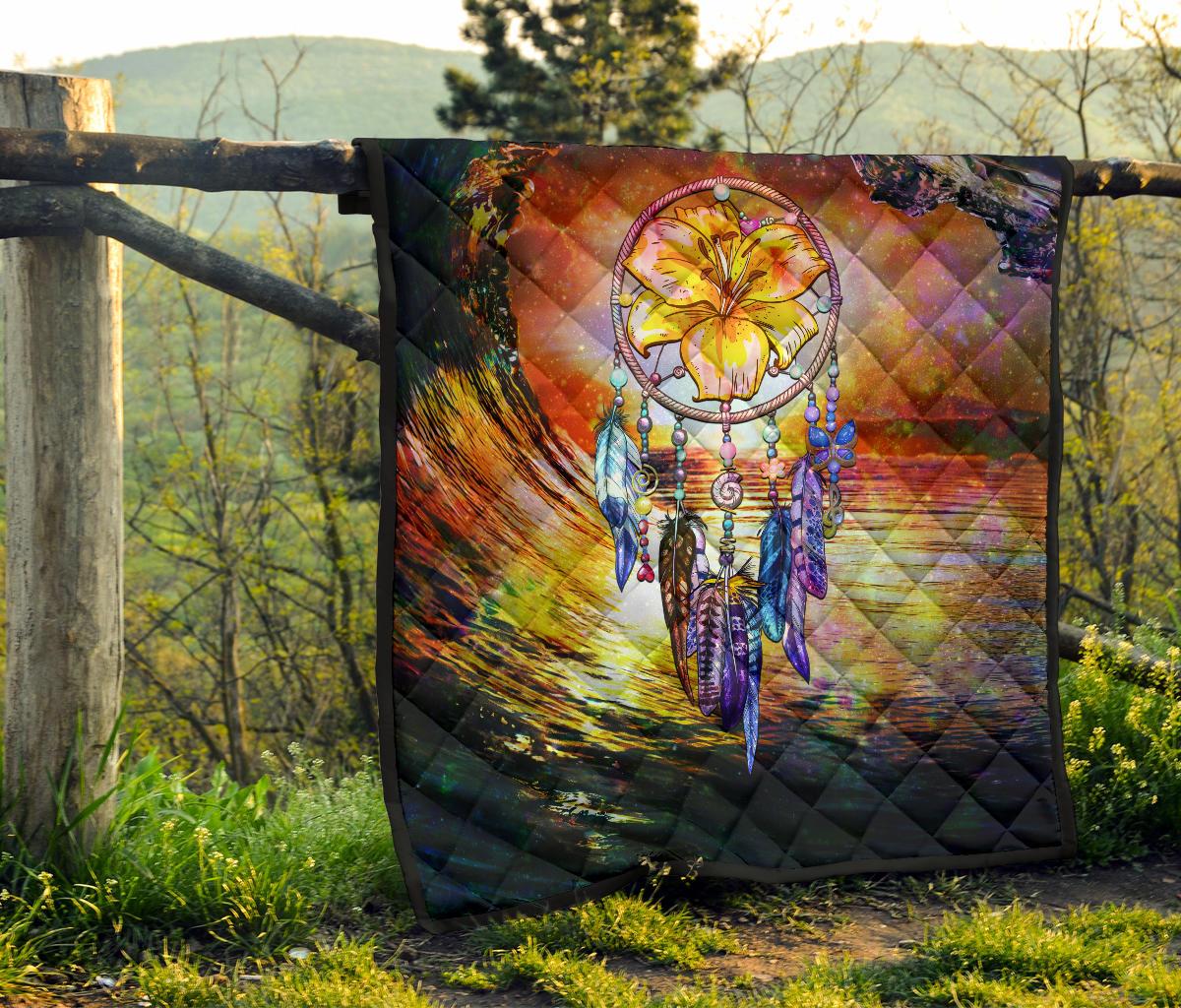 Hibiscus Dreamcatcher Premium Quilt - Polynesian Pride