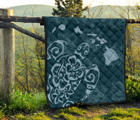 Turtle Hibiscus Map Blue Premium Quilt - Polynesian Pride