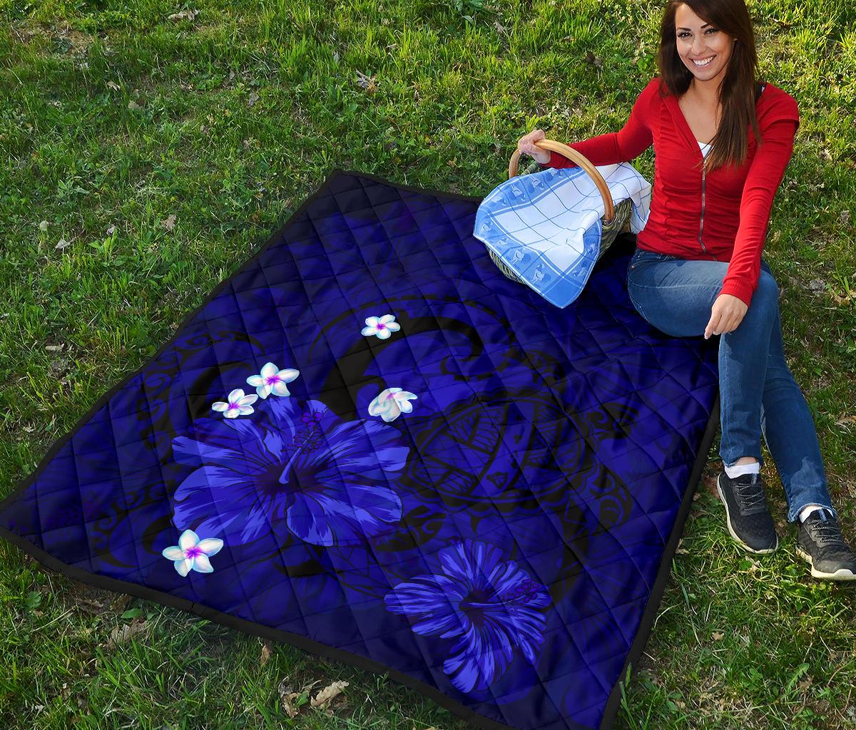 Hawaii Turtle Poly Tribal Blue Premium Quilt - Polynesian Pride