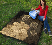 Hawaiian Map Turtle Hibiscus Vintage Polynesian Premium Quilt Gold - Polynesian Pride