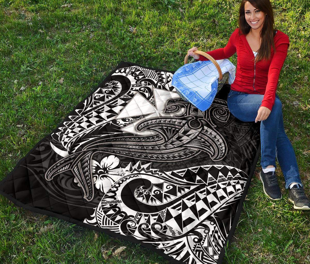Polynesian Wallis and Futuna Premium Quilt - White Shark Polynesian Tattoo - Polynesian Pride