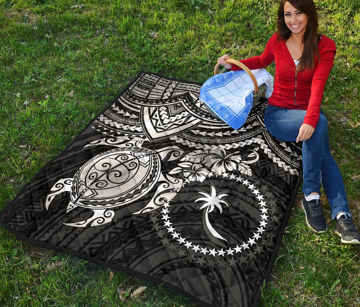 Chuuk Polynesian Premium Quilt - Chuuk Flag & White Turtle Hibiscus - Polynesian Pride