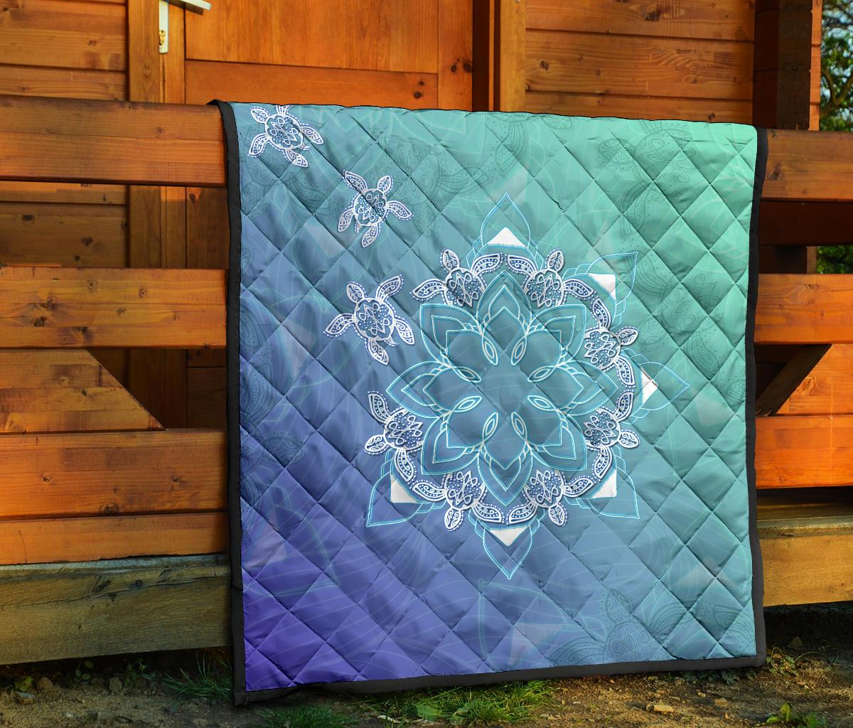 Flower Turtle Premium Quilt - Polynesian Pride