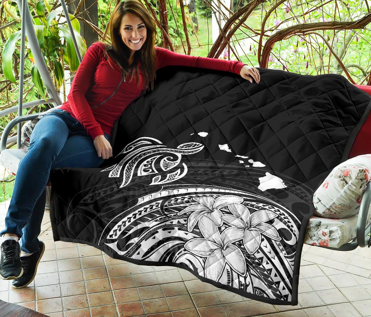 Hawaii Map Plumeria Polynesian Premium Quilt - Polynesian Pride