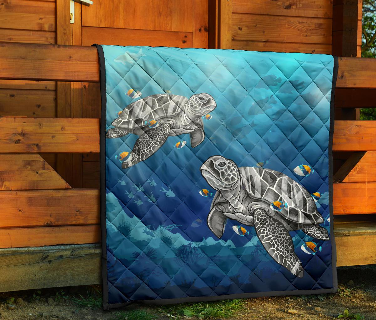 Turtle And Humuhumunukunukuapua'a Premium Quilt - Polynesian Pride