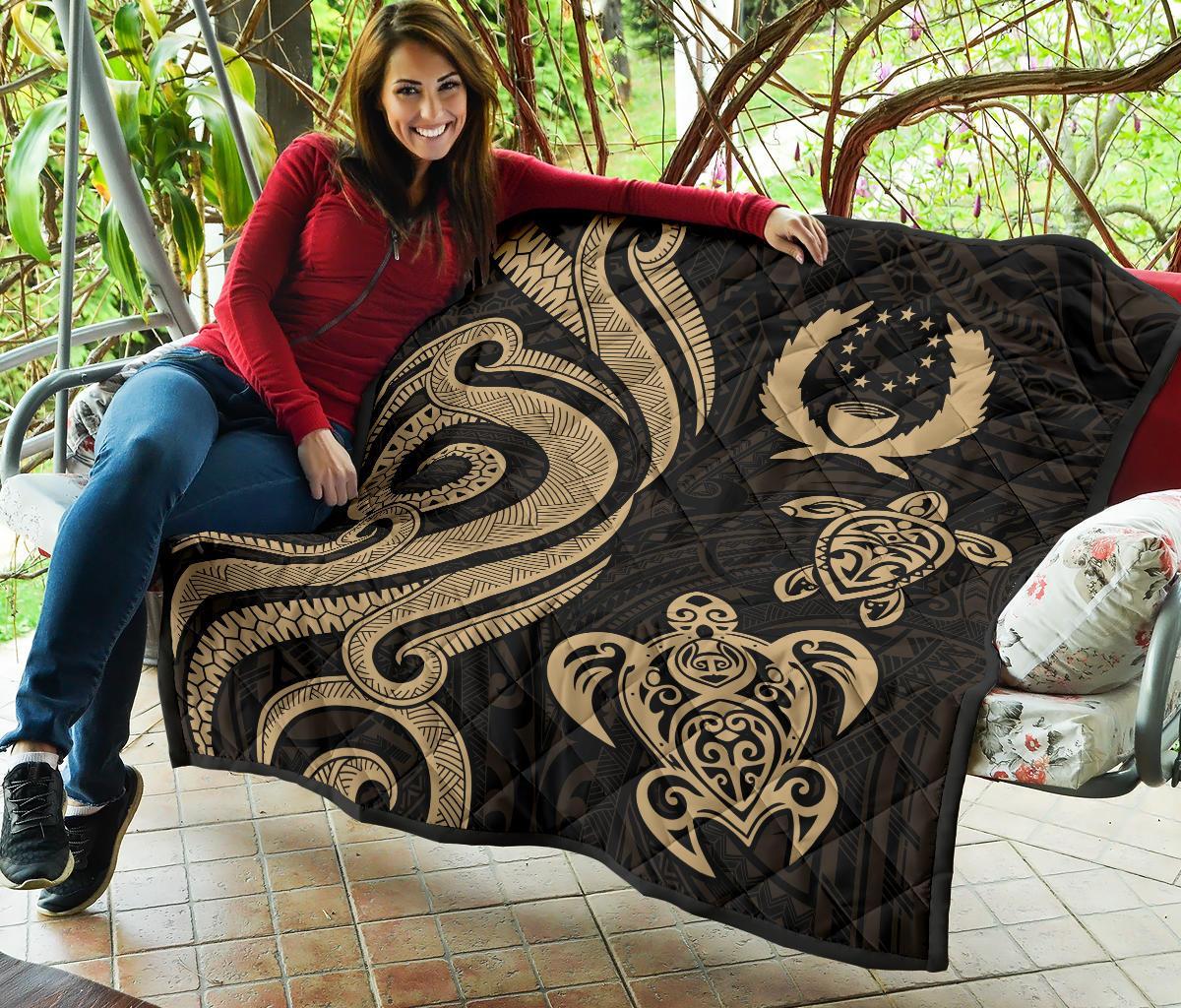 Pohnpei Premium Quilt - Gold Tentacle Turtle - Polynesian Pride