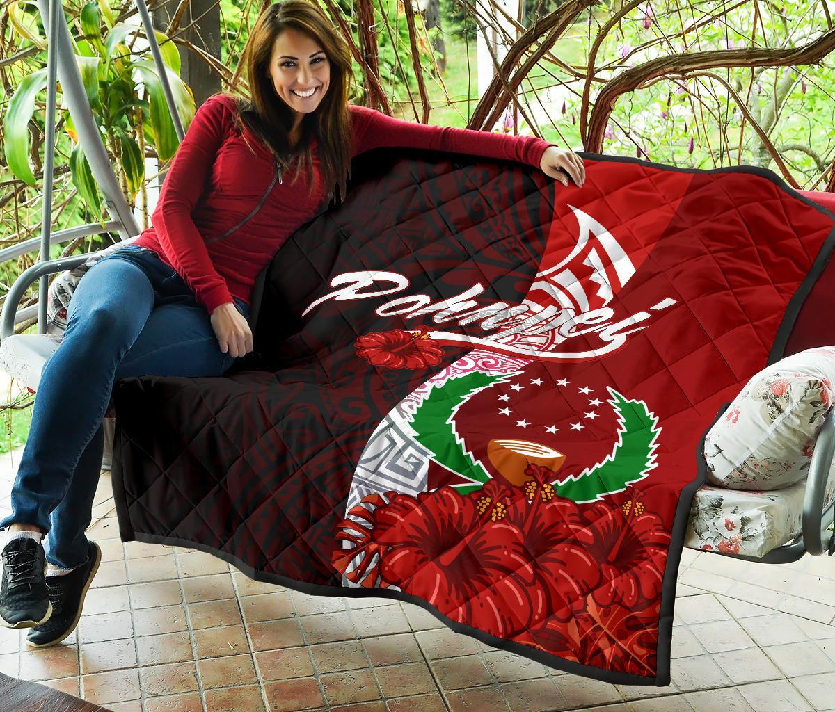 Pohnpei Micronesia Premium Quilt - Coat Of Arm With Hibiscus - Polynesian Pride