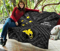 Papua New Guinea Premium Quilt - Flag With Polynesian Patterns (Black) - Polynesian Pride