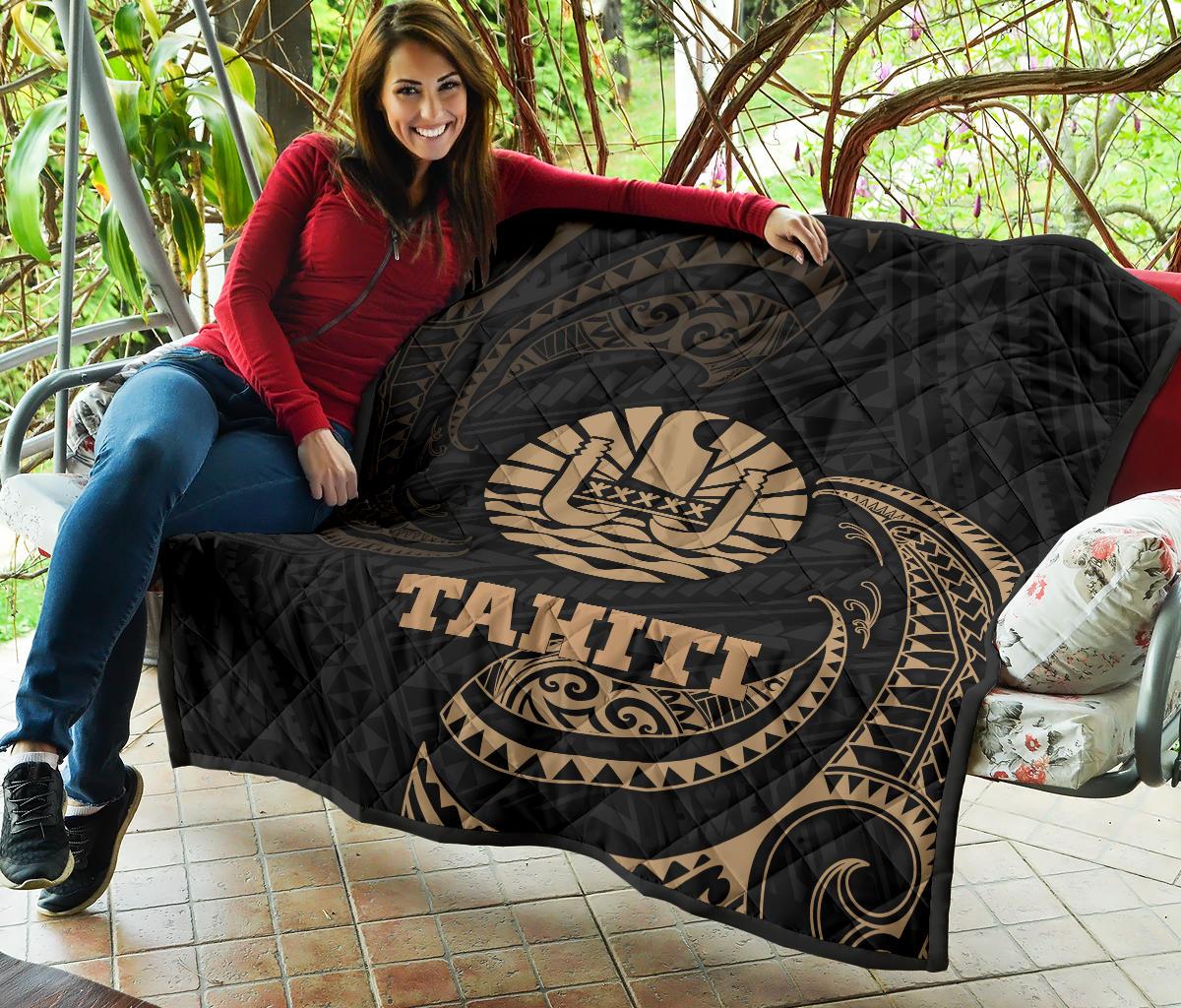 Tahiti Polynesian Premium Quilt - Gold Tribal Wave - Polynesian Pride