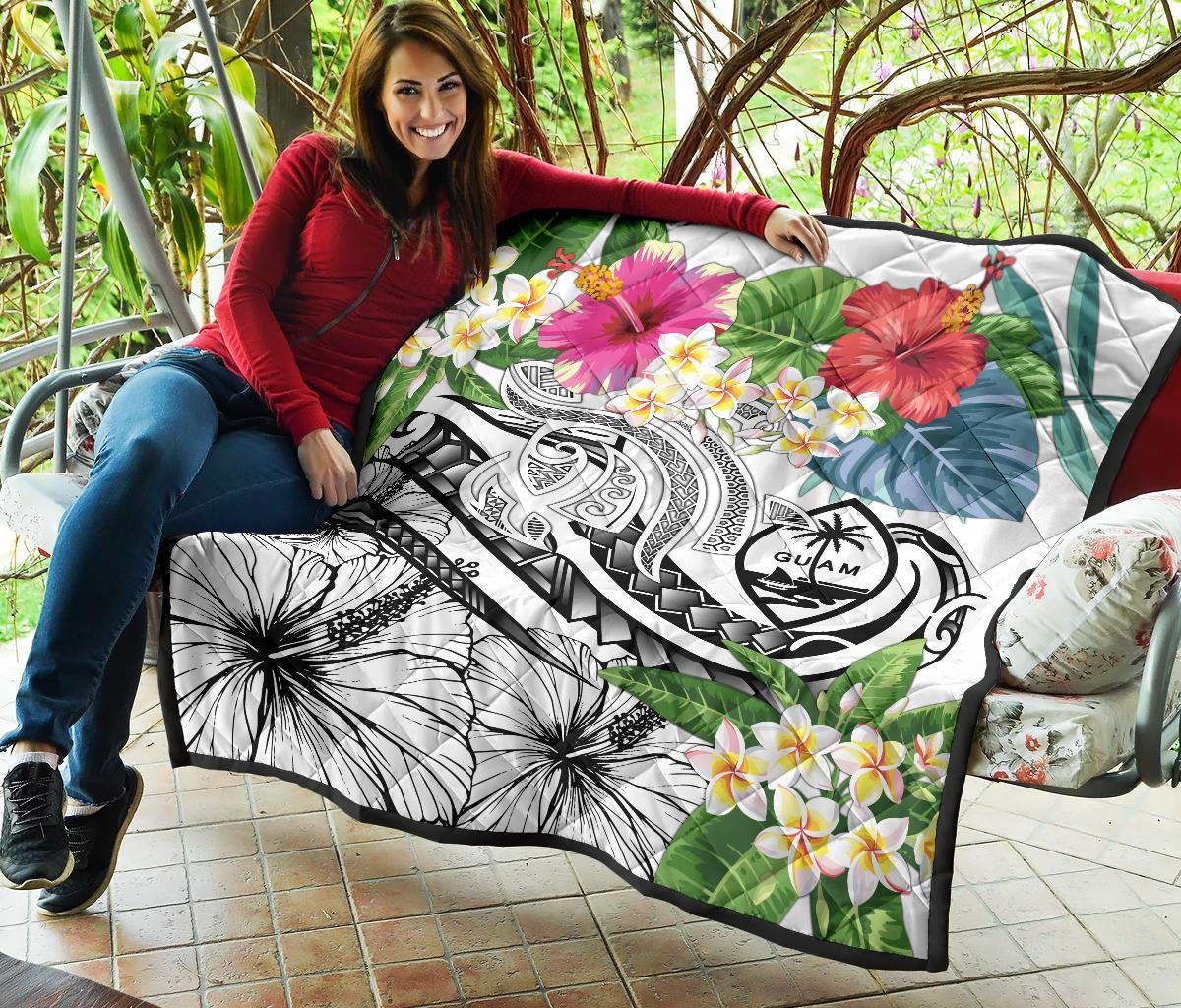 Guam Polynesian Premium Quilt - Summer Plumeria (White) - Polynesian Pride