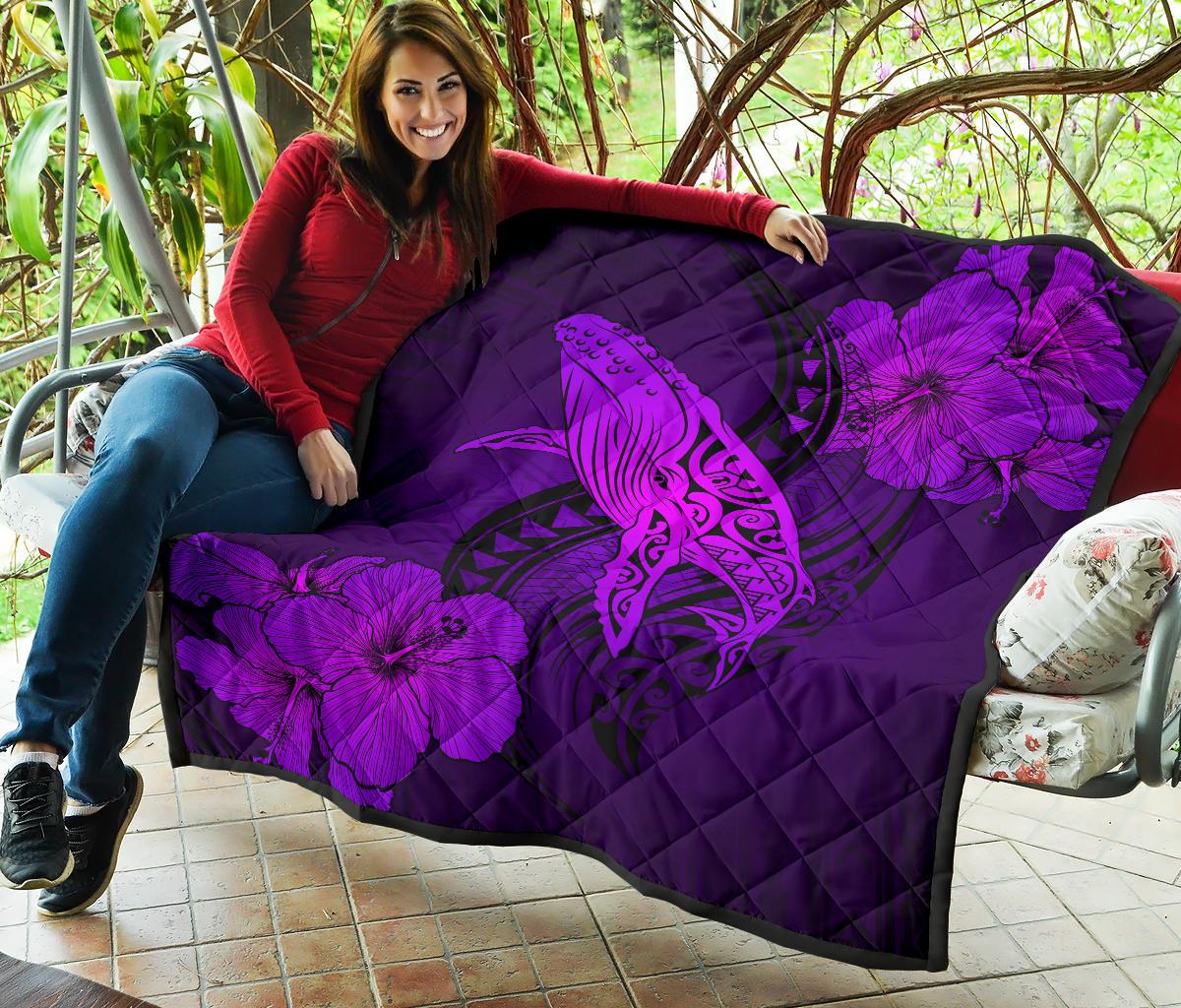 Hawaii Whale Swim Poly Purple Premium Quilt - Polynesian Pride