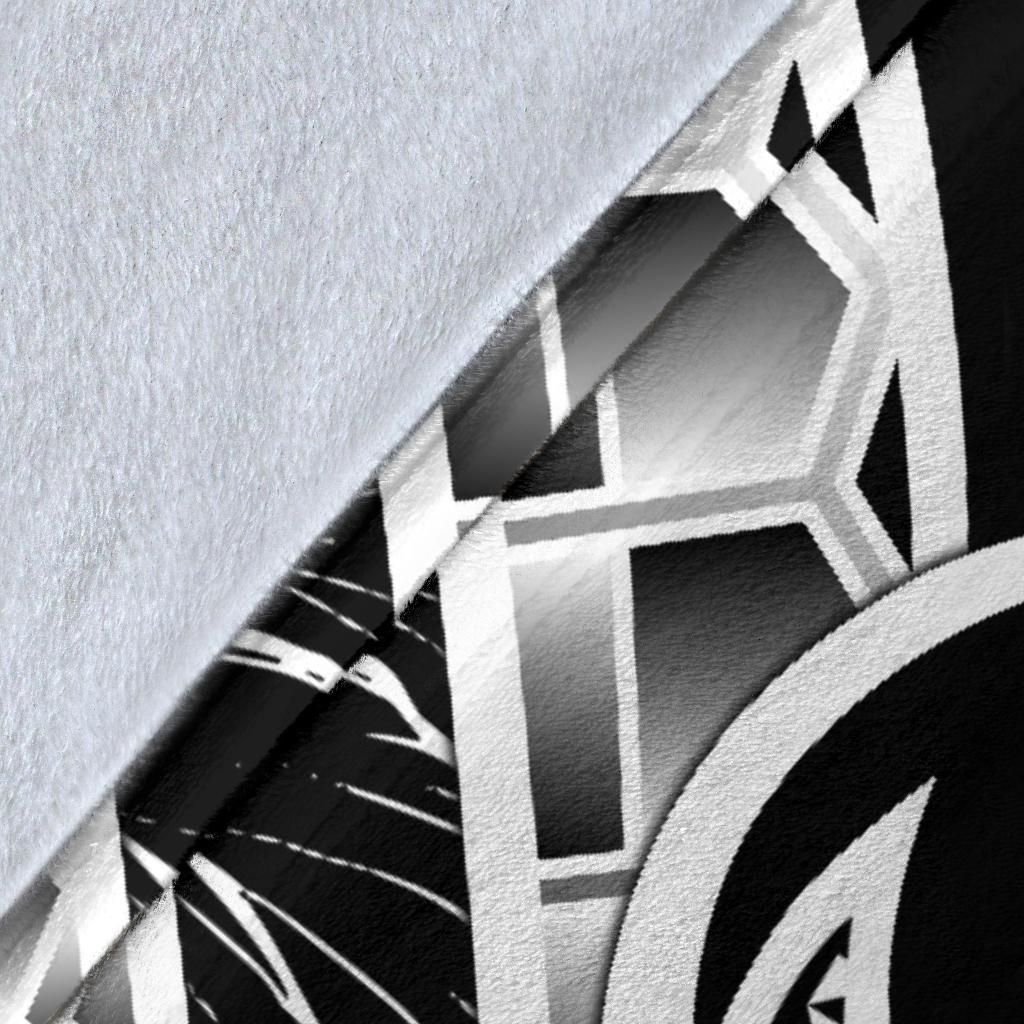 FSM Polynesian Premium Blanket - Summer Plumeria (Black) - Polynesian Pride