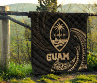 Guam Polynesian Premium Quilt - Gold Tribal Wave - Polynesian Pride