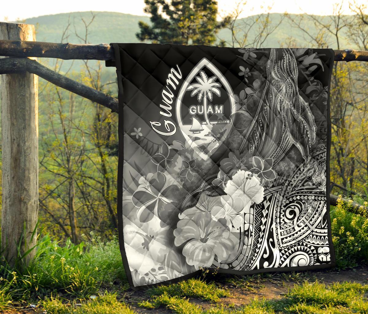 Guam Premium Quilt - Humpback Whale with Tropical Flowers (White) - Polynesian Pride