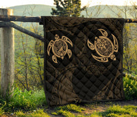Hawaii Polynesian Turtle Premium Quilt Gold - Polynesian Pride