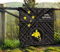 Papua New Guinea Premium Quilt - Flag With Polynesian Patterns (Black) - Polynesian Pride