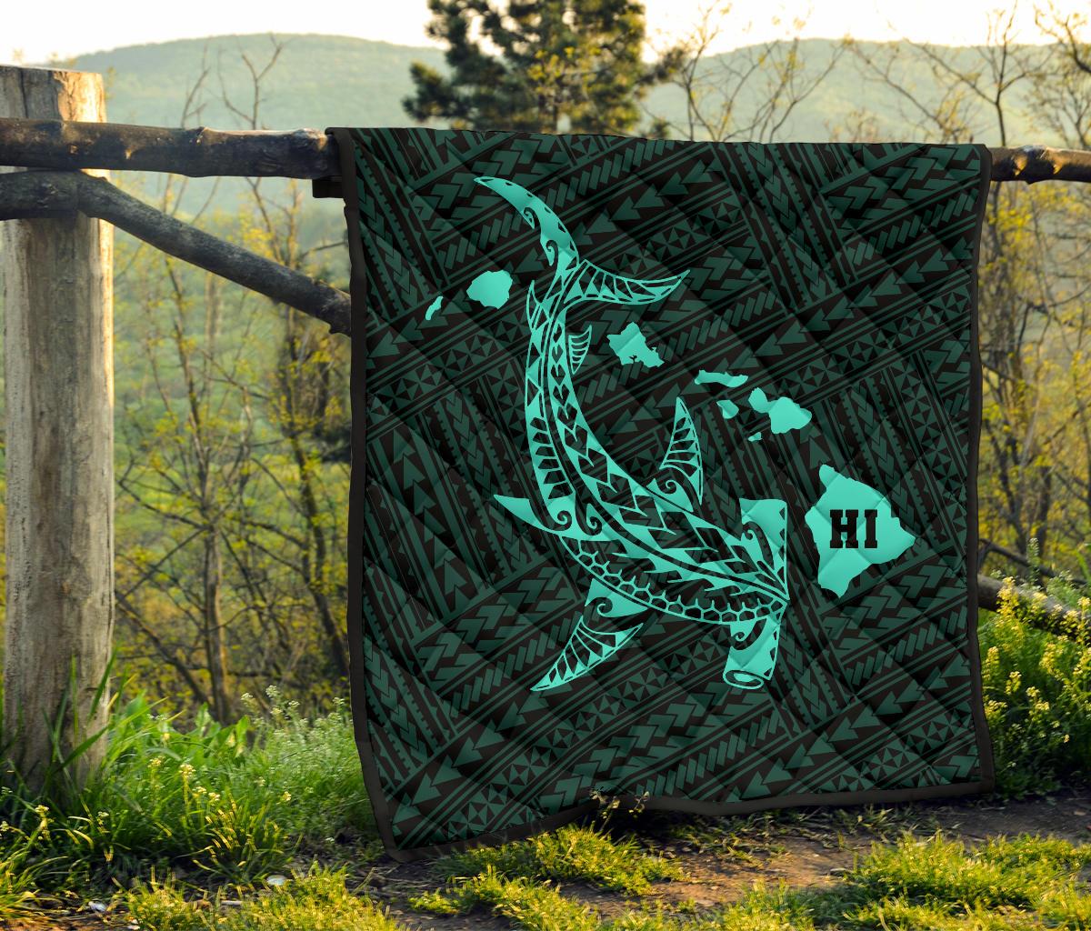 Hawaii Shark Turquoise Polynesian Premium Quilt - Polynesian Pride