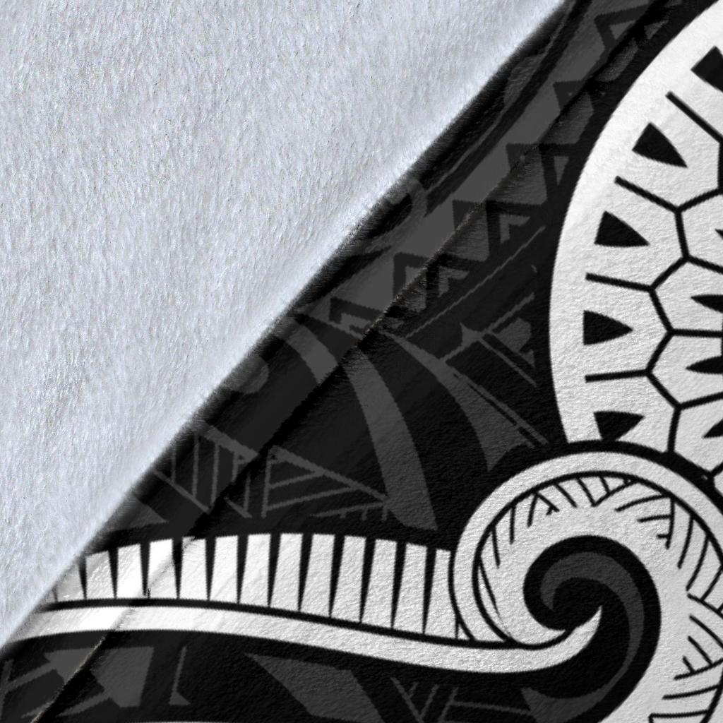 Northern Mariana Premium Blanket - Tentacle Turtle White - Polynesian Pride