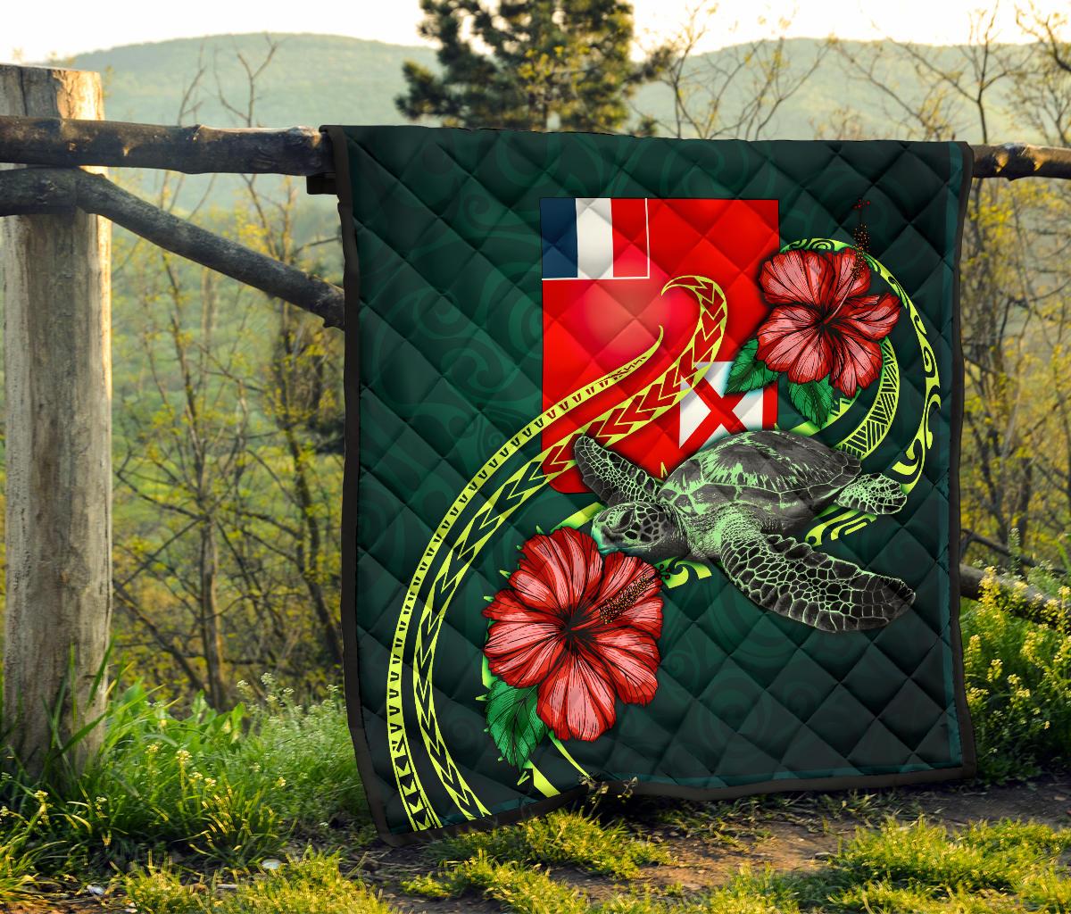 Wallis and Futuna Polynesian Premium Quilt - Green Turtle Hibiscus - Polynesian Pride