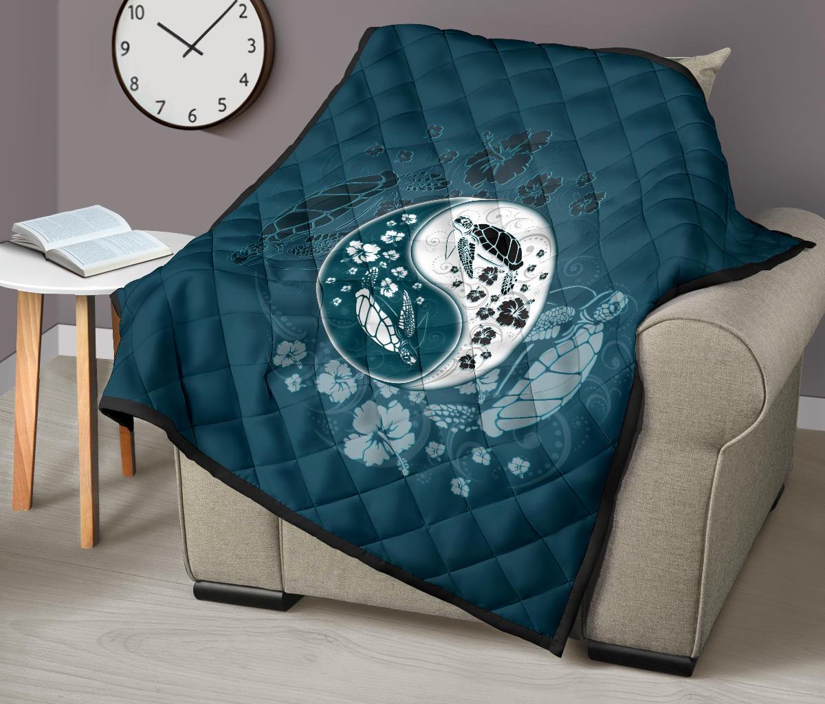 Turtle Yinyang Premium Quilt - Polynesian Pride