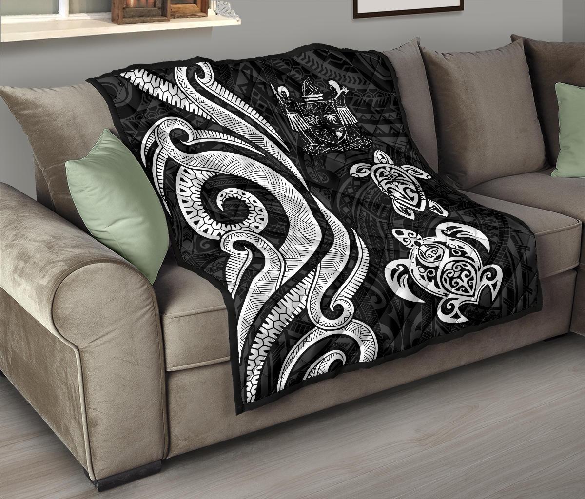 Fiji Polynesian Premium Quilt - White Tentacle Turtle Crest - Polynesian Pride