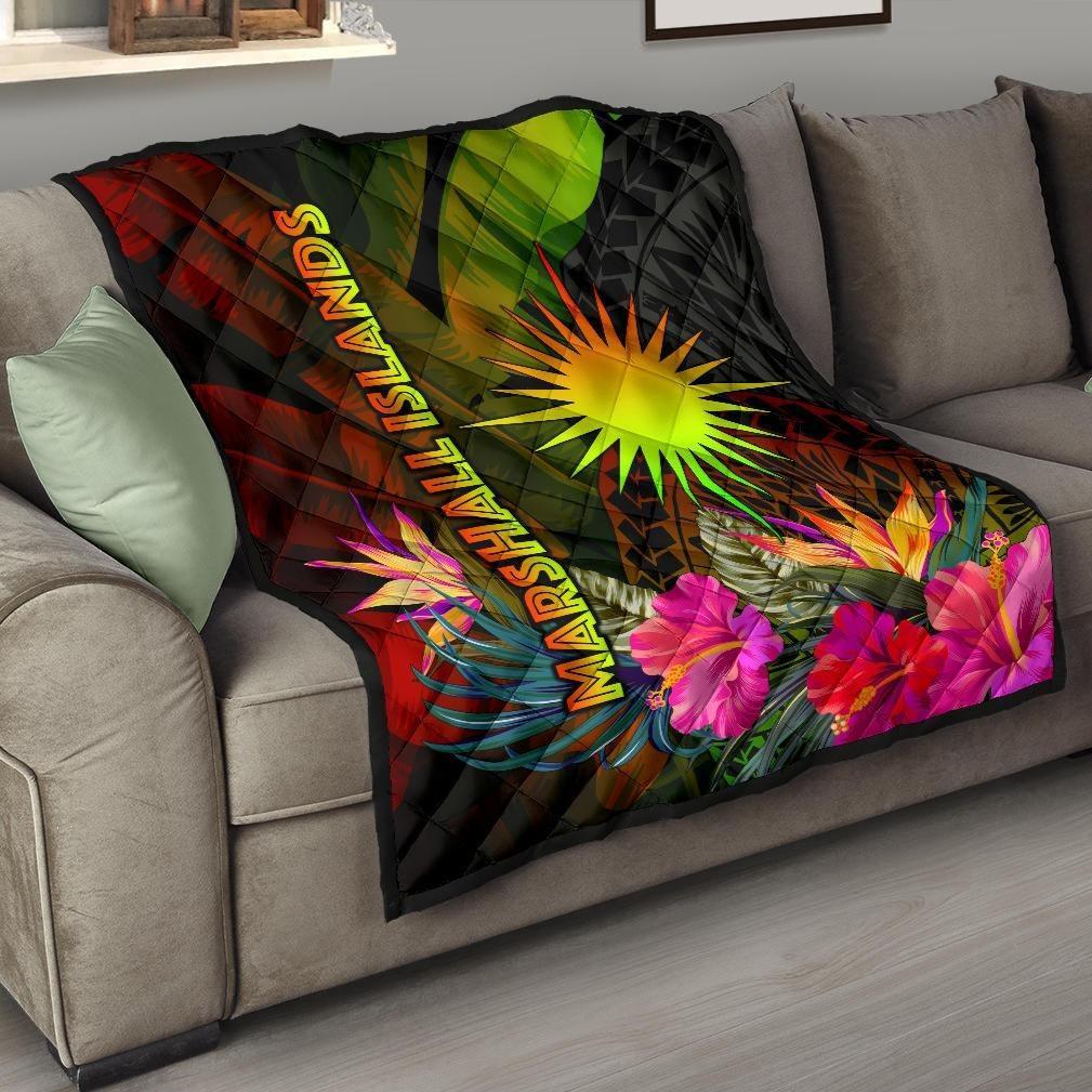 Marshall Islands Polynesian Premium Quilt - Hibiscus and Banana Leaves - Polynesian Pride