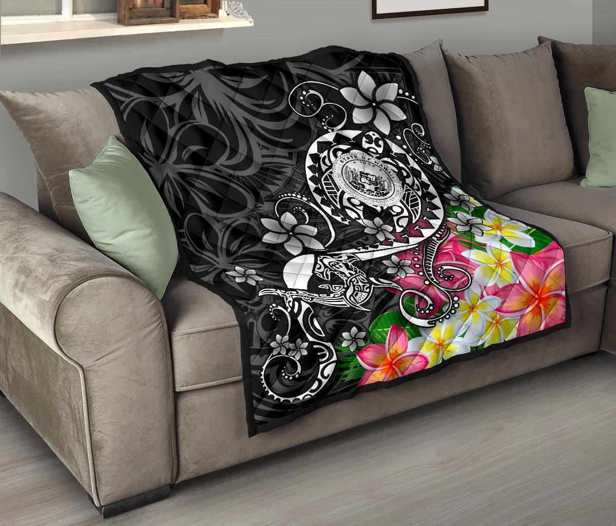 Hawaii Polynesian Premium Quilt - Hawaii Seal With Turtle Plumeria (Black) - Polynesian Pride