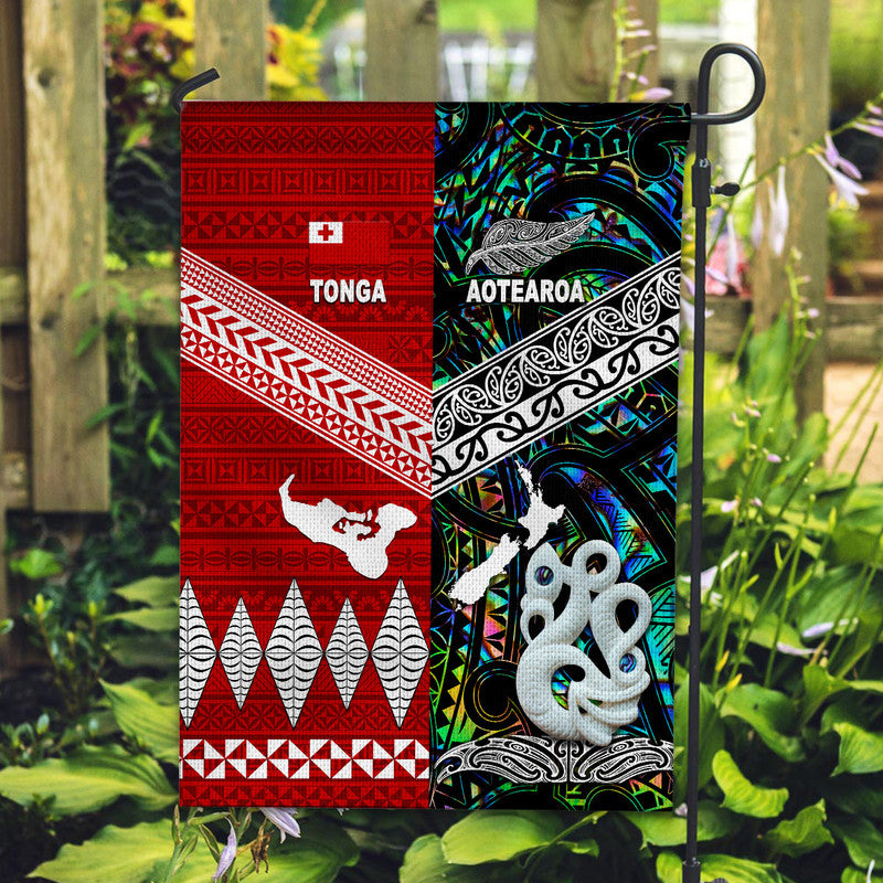 New Zealand And Tonga Flag Together - Paua Shell LT8 House Flag - Polynesian Pride