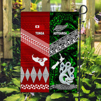 New Zealand And Tonga Flag Together - Green LT8 House Flag - Polynesian Pride