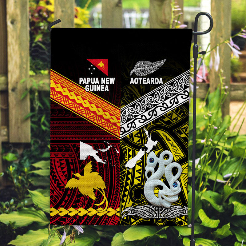 New Zealand And Papua New Guinea Flag Together - Yellow LT8 House Flag - Polynesian Pride