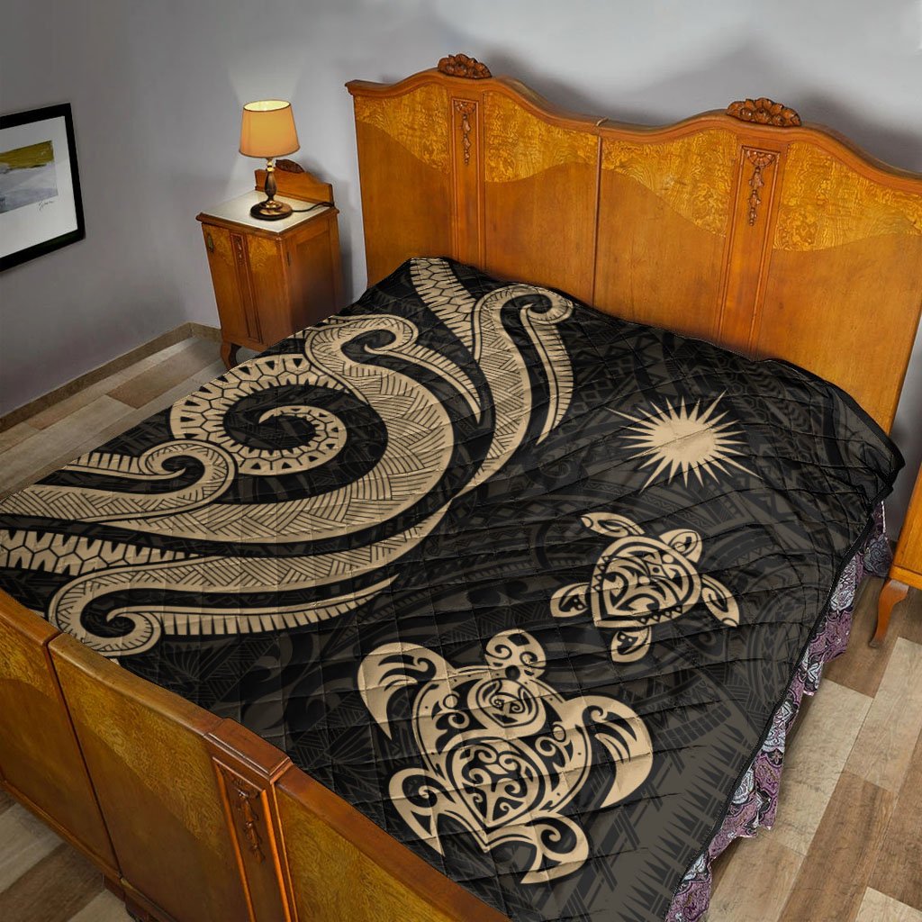 Marshall Islands Premium Quilt - Gold Tentacle Turtle - Polynesian Pride