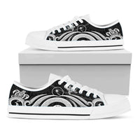 Chuuk Low Top Canvas Shoes - White Tentacle Turtle - Polynesian Pride