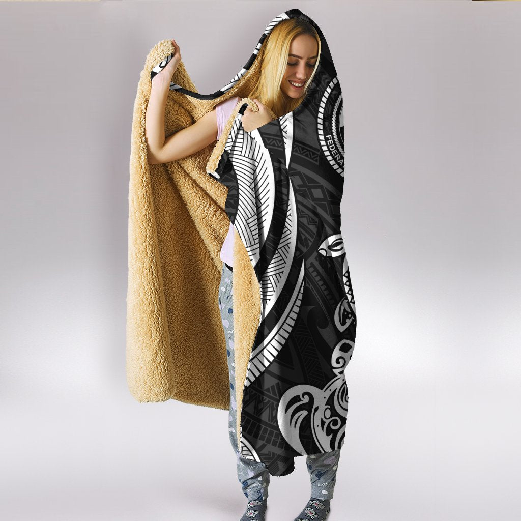 Federated States of Micronesia Hooded Blanket - White Tentacle Turtle - Polynesian Pride