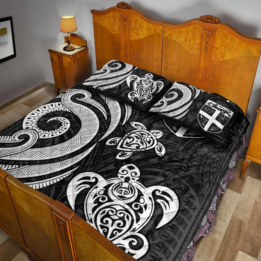 Fiji Quilt Bed Set - White Tentacle Turtle - Polynesian Pride